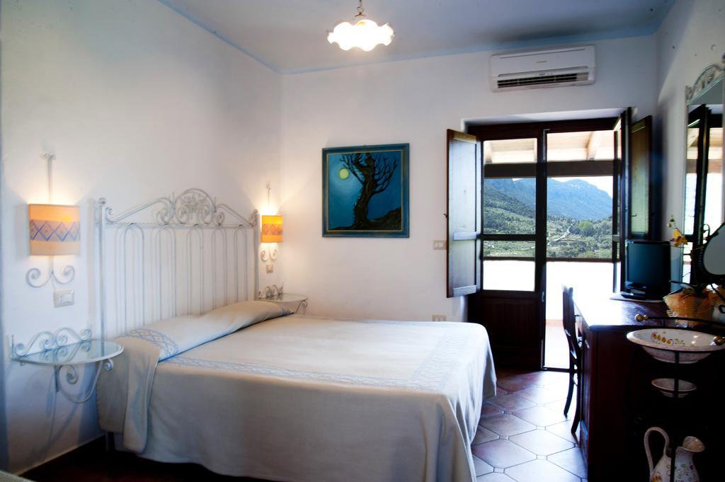 Turismo Rurale Belvedere Pradonos Dorgali Exterior foto